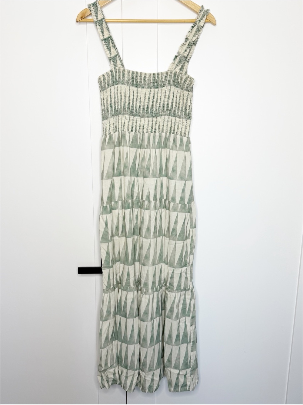 MARINE LAYER Selene Smocked Maxi Dress medium green pockets linen vacation trip - Picture 6 of 11